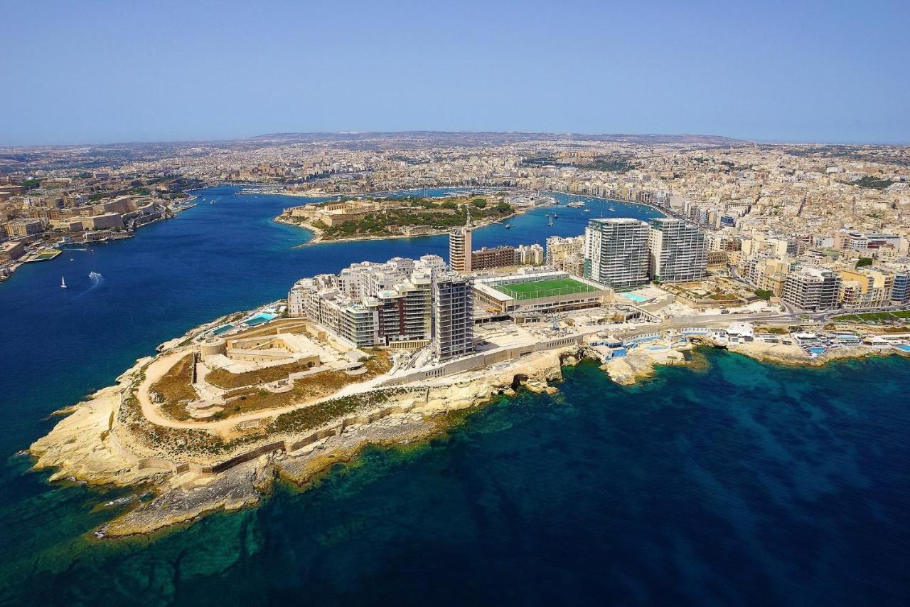 Luxurious Apt With Ocean Views And Pool In Tigne Point Sliema Luaran gambar