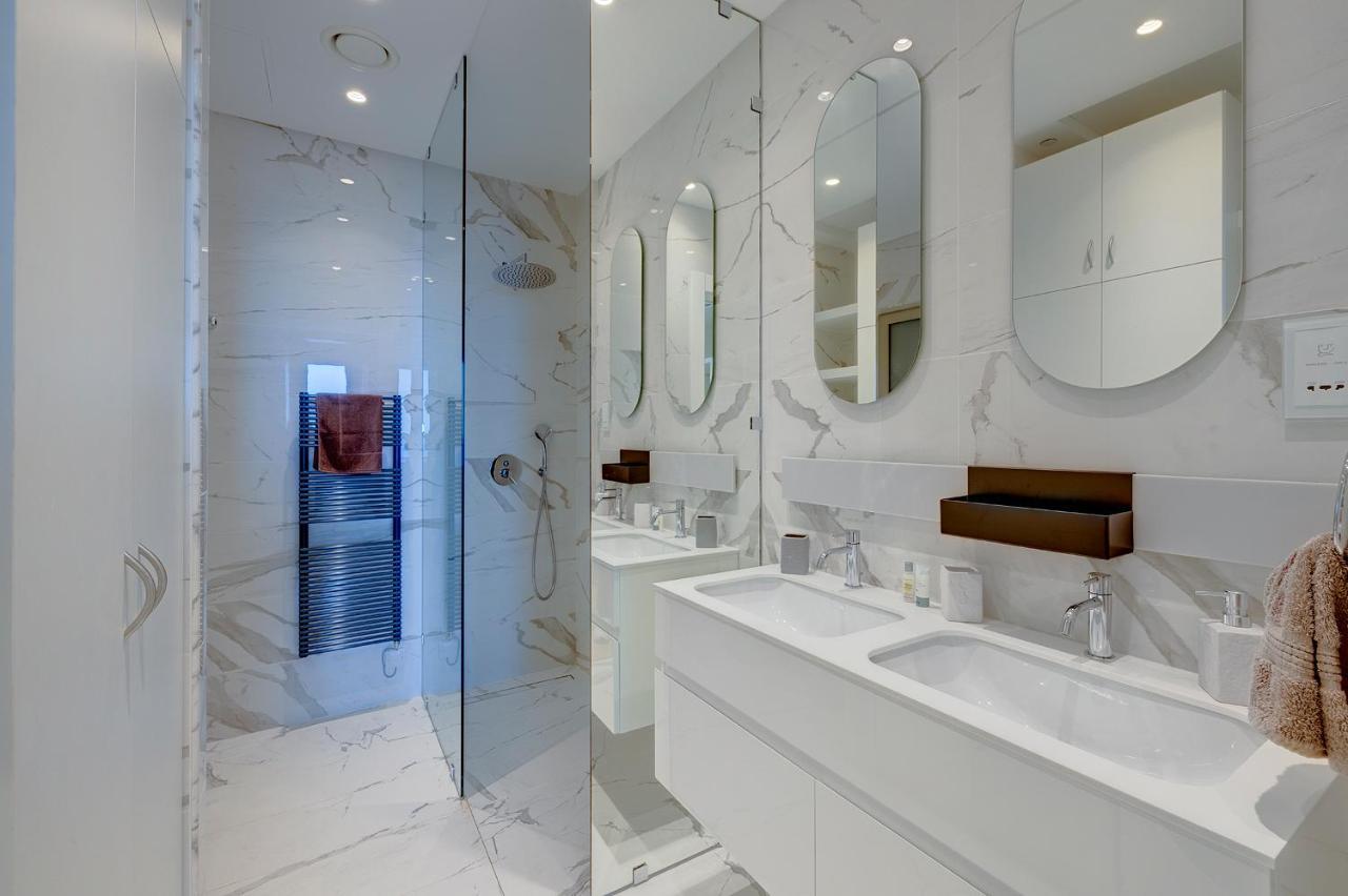 Luxurious Apt With Ocean Views And Pool In Tigne Point Sliema Luaran gambar