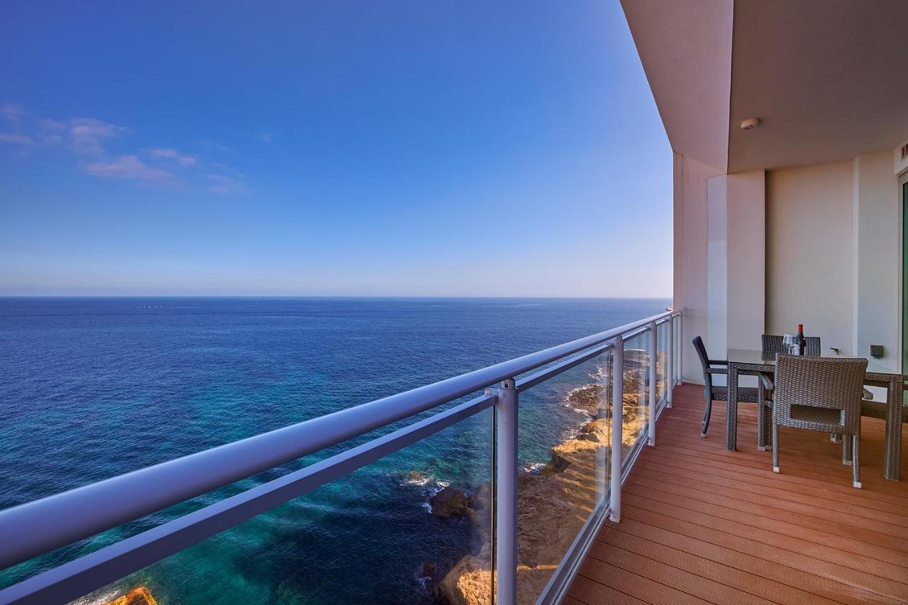 Luxurious Apt With Ocean Views And Pool In Tigne Point Sliema Luaran gambar