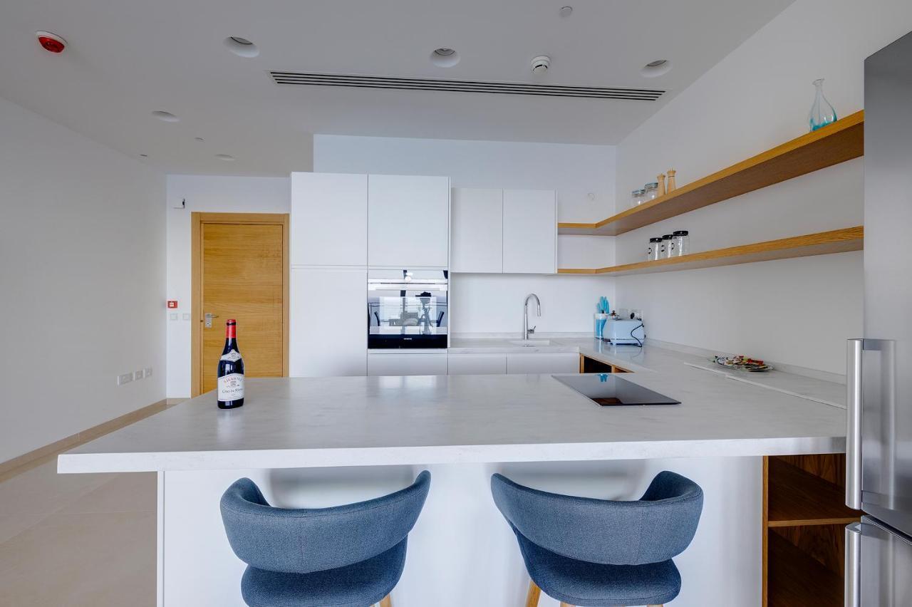 Luxurious Apt With Ocean Views And Pool In Tigne Point Sliema Luaran gambar